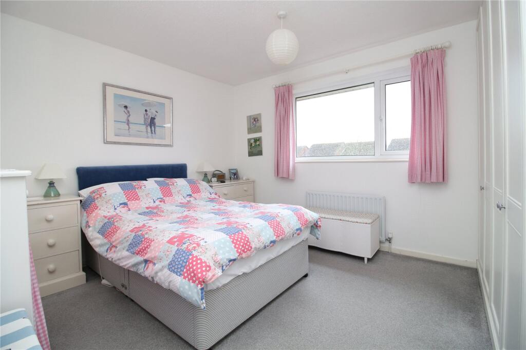 Additional property image - Carisbrooke Court, New Milton, Hampshire, BH25