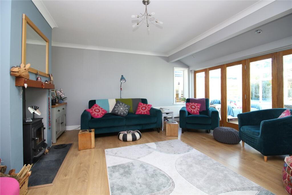 Additional property image - Oakwood Avenue, New Milton, Hampshire, BH25