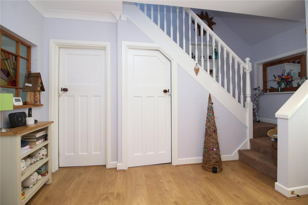 Additional property image - Oakwood Avenue, New Milton, Hampshire, BH25
