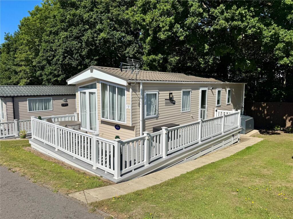 Main image of property: Seabreeze, Shorefield, Near Milford On Sea, Hampshire, SO41
