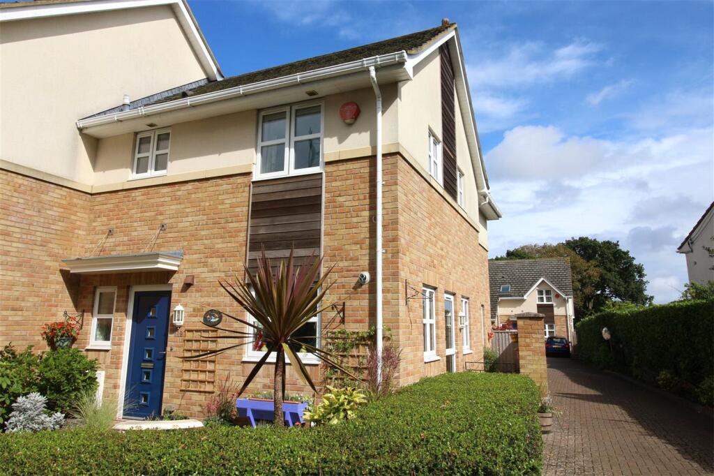 Main image of property: Station Road, New Milton, Hampshire, BH25