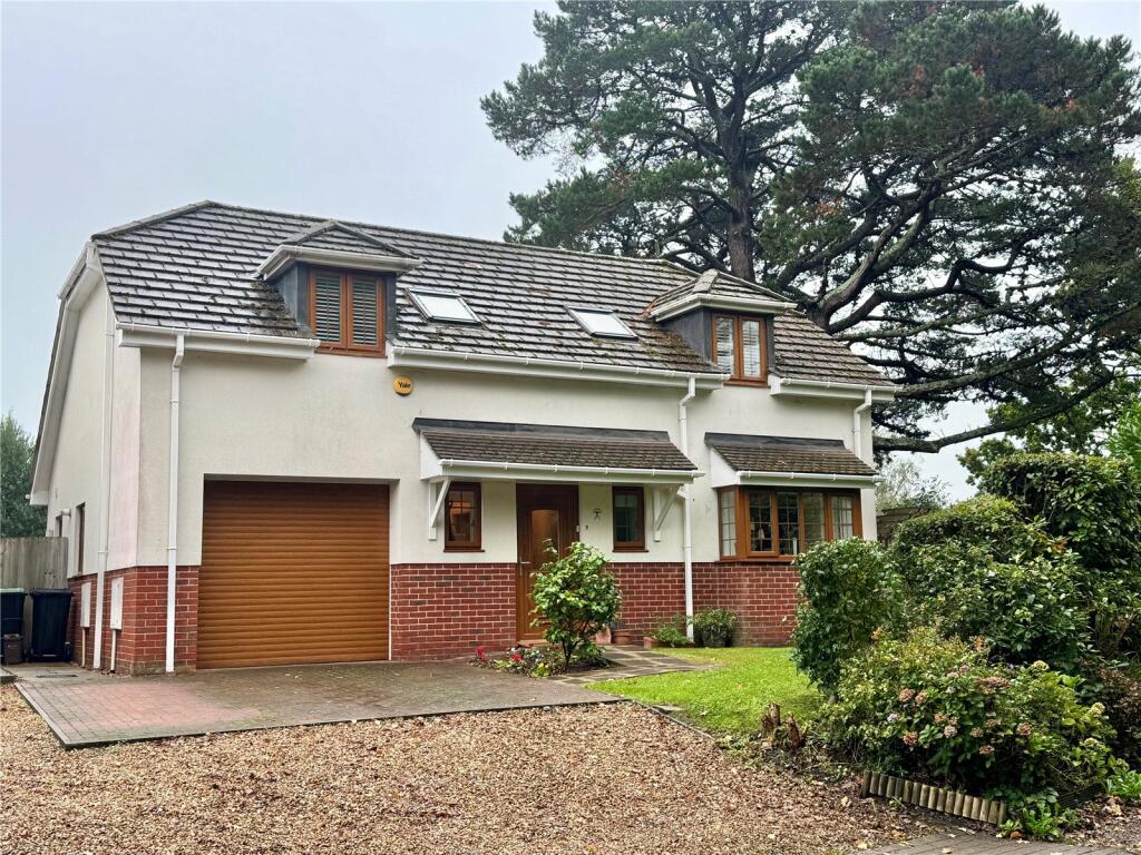 Main image of property: Golden Hill Cottages, Hare Lane, Hordle, Hampshire, SO41