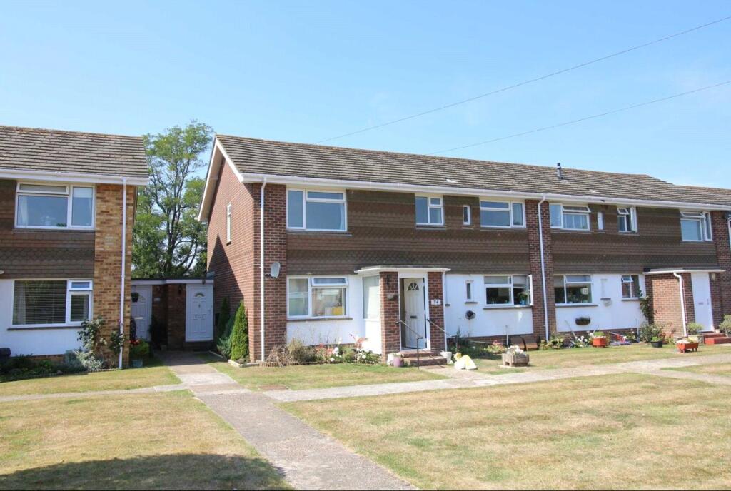 Main image of property: Aspen Place, New Milton, Hampshire, BH25