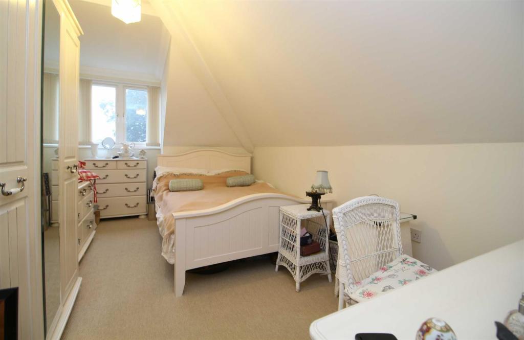 Additional property image - Becton Lane, Barton On Sea, Hampshire, BH25