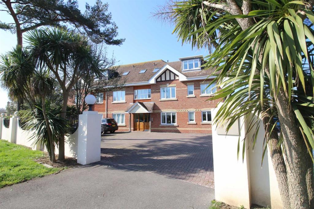Additional property image - Becton Lane, Barton On Sea, Hampshire, BH25