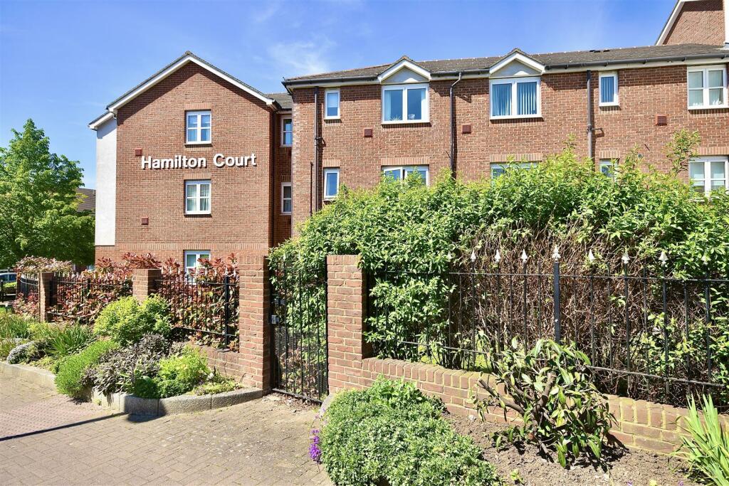 1 bedroom retirement property for sale in Hamilton Court, Leighton