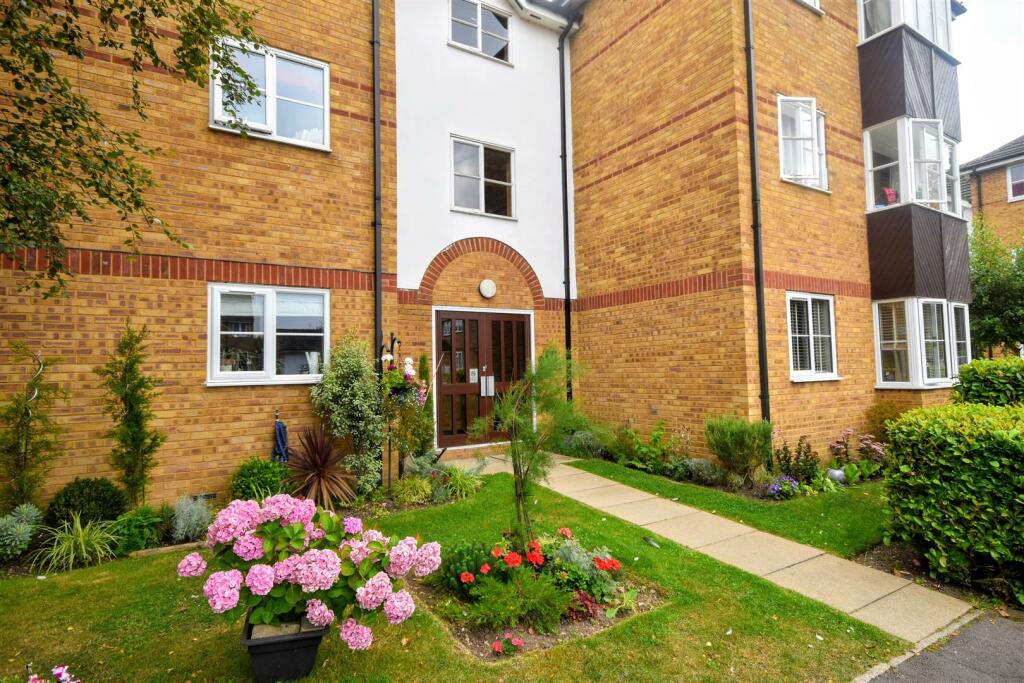 1 bedroom apartment for sale in Marley Fields, Leighton Buzzard, LU7