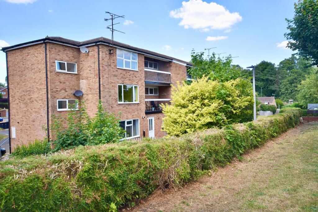 Main image of property: Bideford Green, Linslade, LU7 2TN