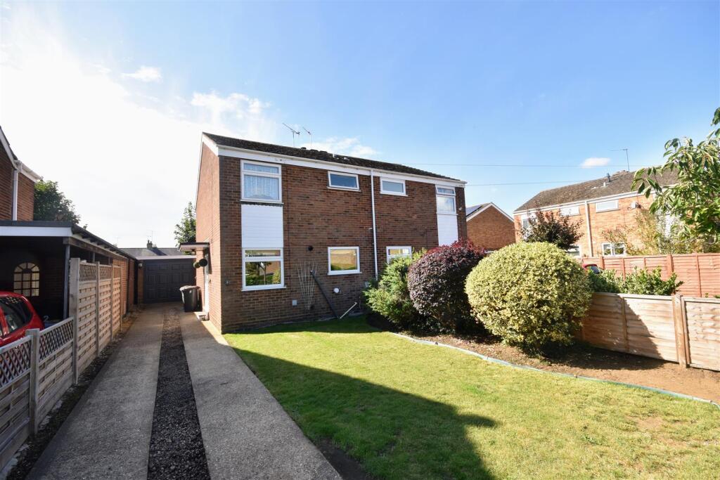 Main image of property: Winston Close, Leighton Buzzard, LU7 3DL