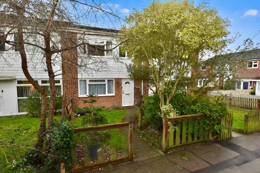 Main image of property: Rowley Furrows, Linslade, LU7 2SH