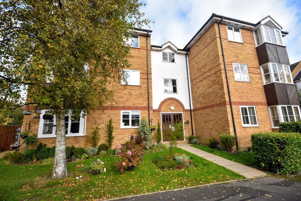 1 bedroom apartment for sale in Marley Fields, Leighton Buzzard, LU7