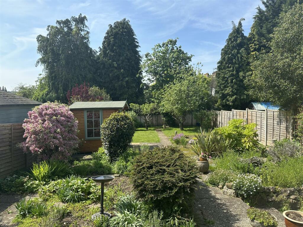 2 bedroom bungalow for sale in Hackney Road, Maidstone, ME16