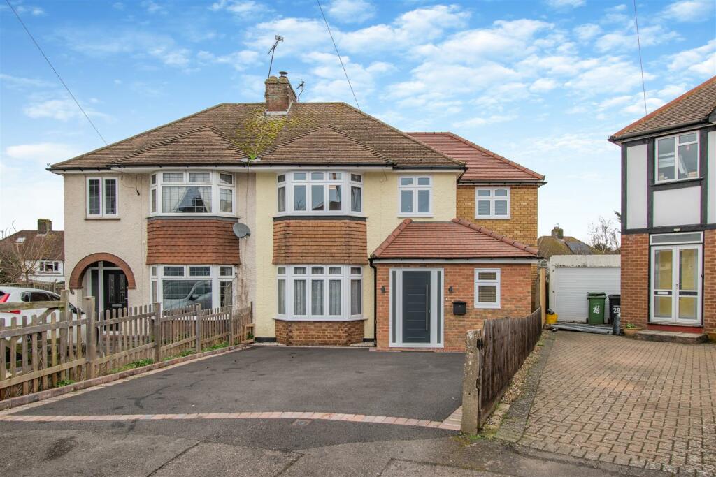 4 bedroom semi-detached house for sale in Elm Grove, Maidstone, ME15