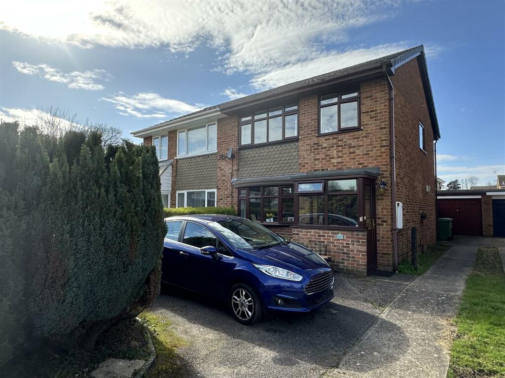 3 bedroom semidetached house for sale in Cowden Road, Maidstone, ME14