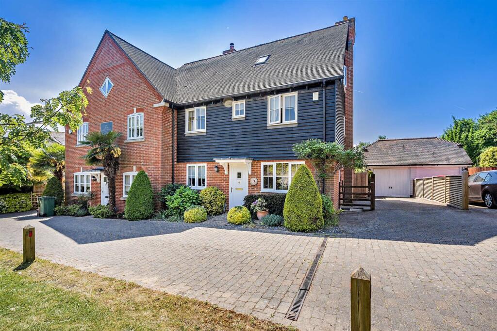 Main image of property: Readers Court, Teston, Maidstone