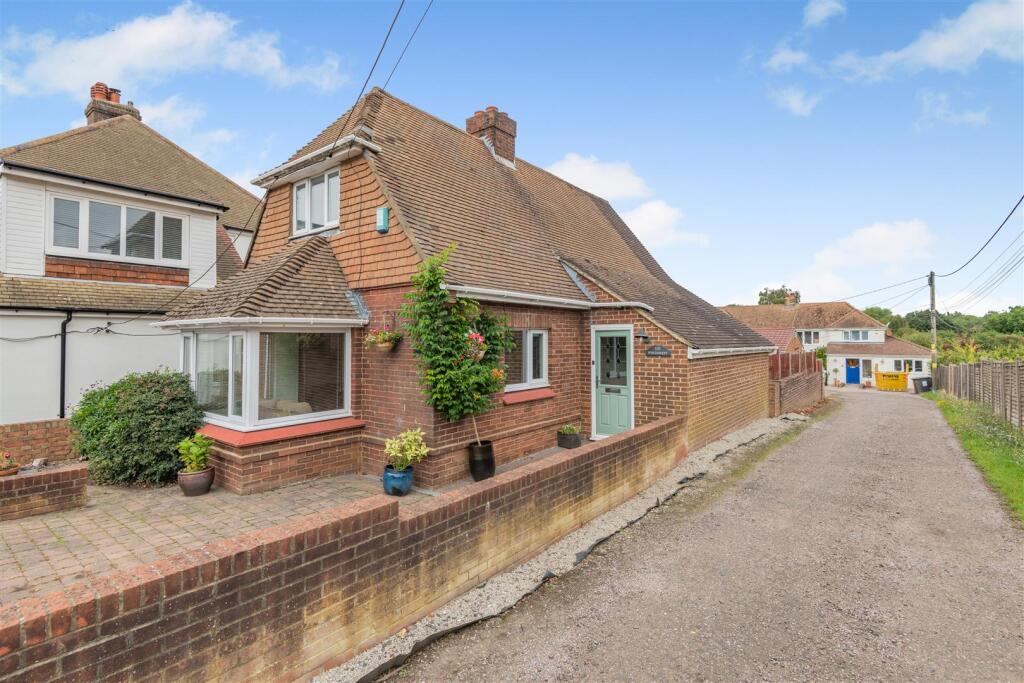 Main image of property: Common Road, Chatham