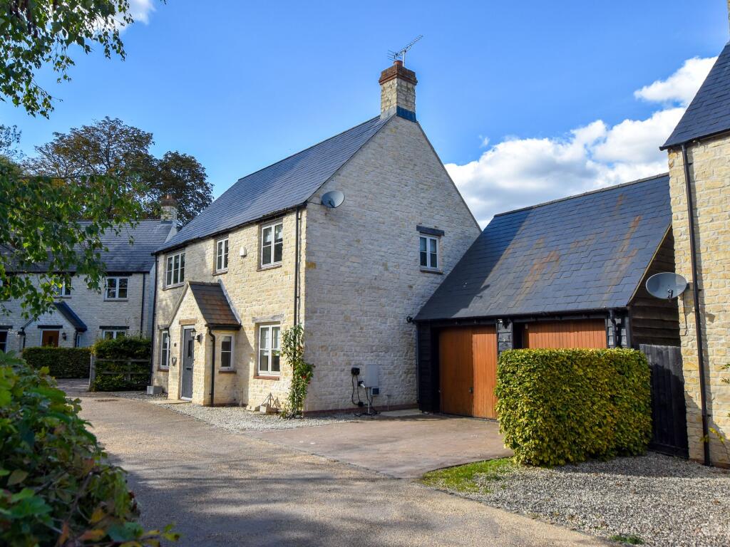 Main image of property: Vine End, Paulerspury, NN12