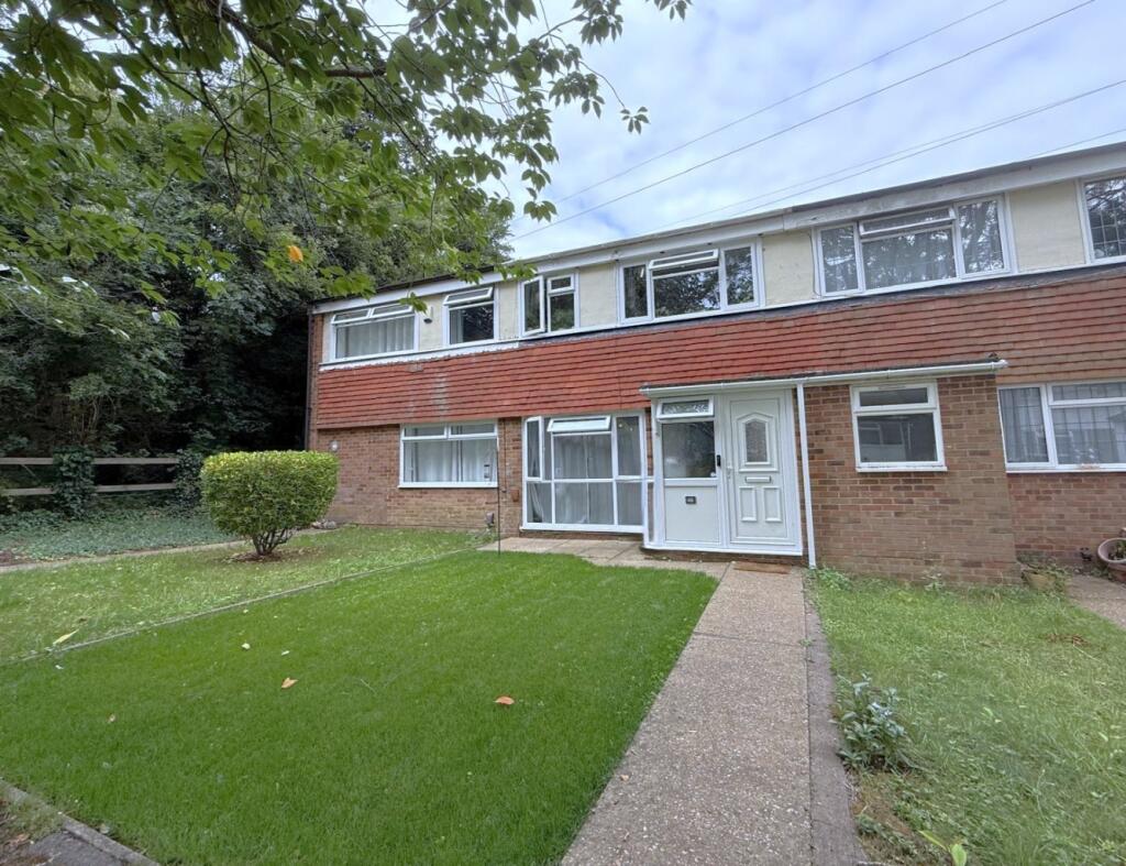 Main image of property: Harvesters Close, Rainham