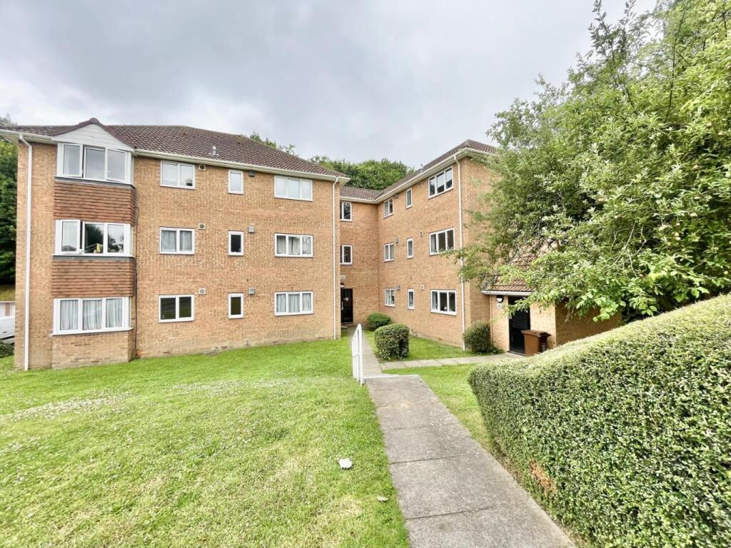 Main image of property: Findlay Close, Rainham