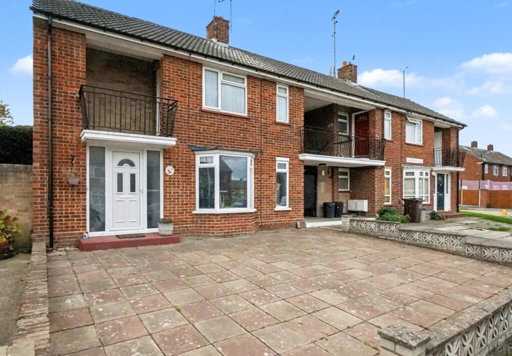 Main image of property: Gloucester Close, Rainham