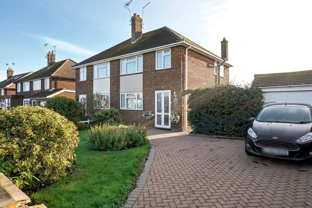 Main image of property: Broomcroft Road, Rainham,