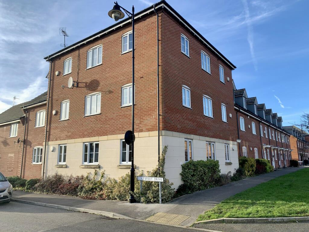 2 bedroom flat for sale in The Pollards, Bourne, PE10