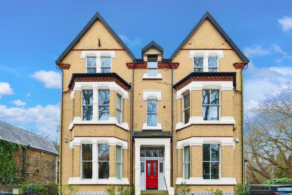 2 bedroom apartment for sale in Livingston Drive South, Liverpool, L17