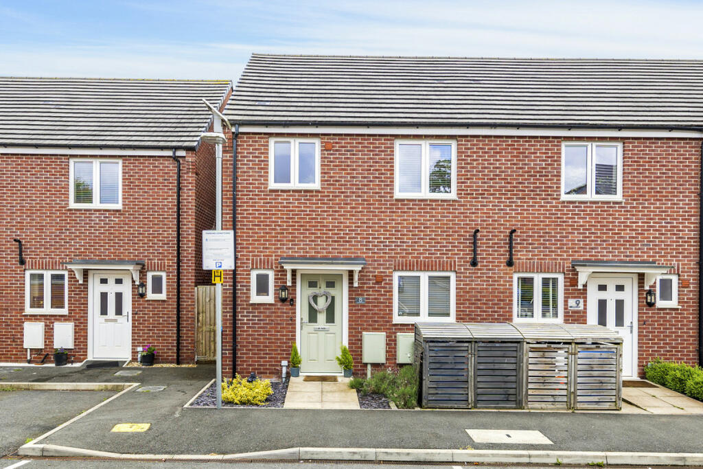 3 bedroom end of terrace house for sale in Ambler Close, Burton Latimer