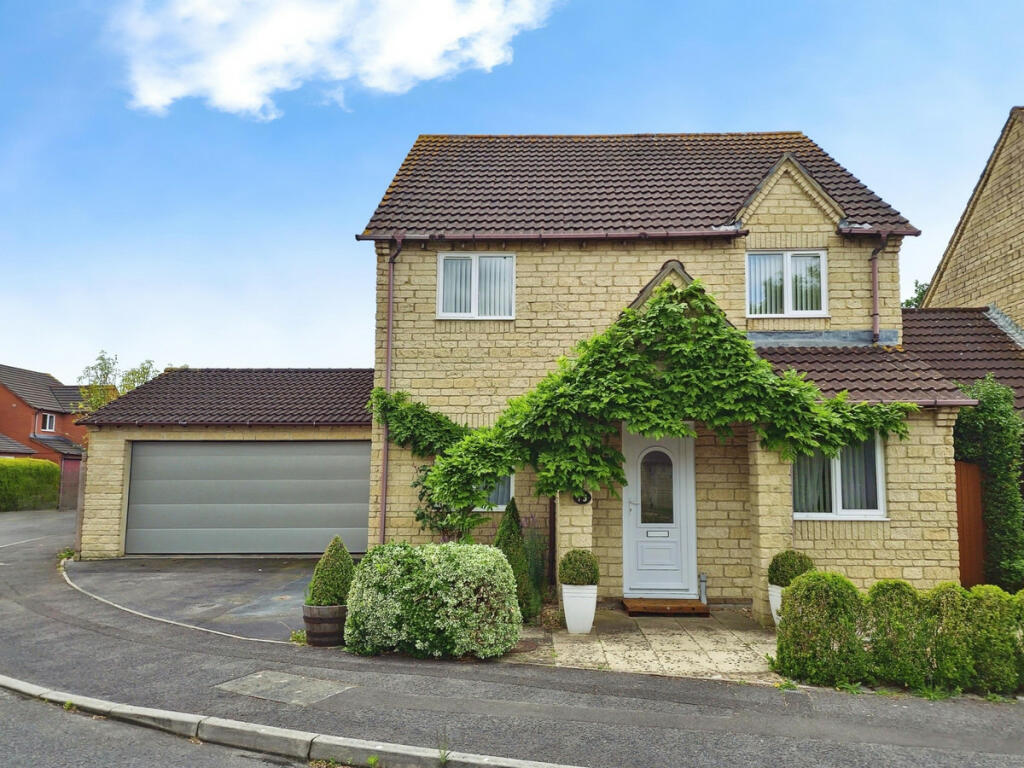 4 Bedroom Detached House For Sale In Dewfalls Drive Bradley Stoke