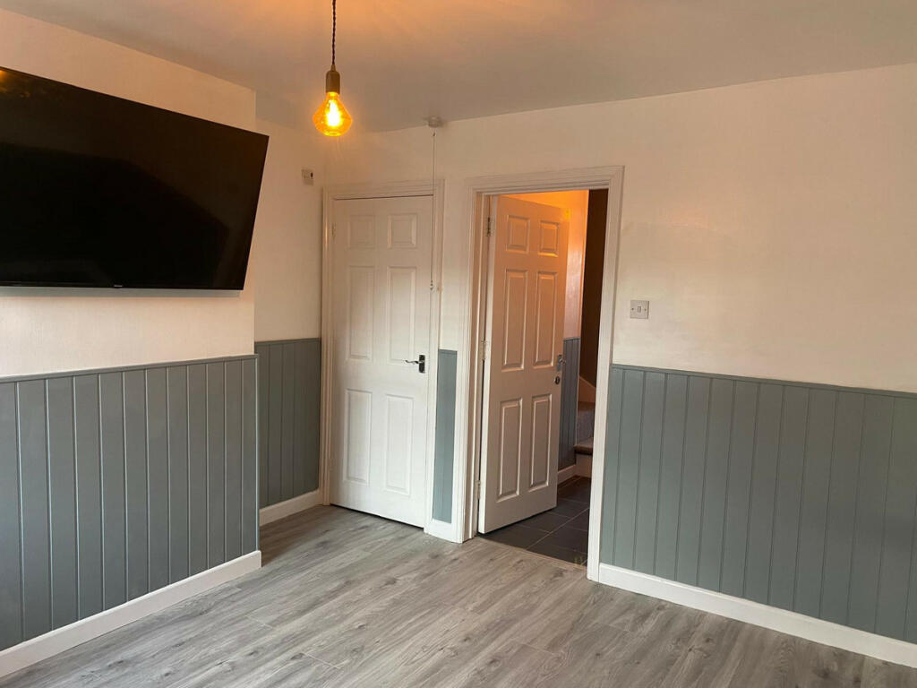 Additional property image - Lichfield Street, Tamworth, B78