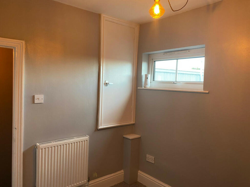 Additional property image - Lichfield Street, Tamworth, B78