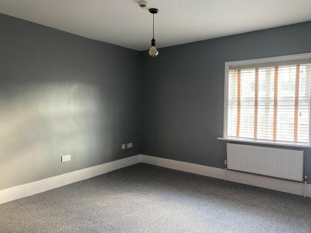 Additional property image - Lichfield Street, Tamworth, B78