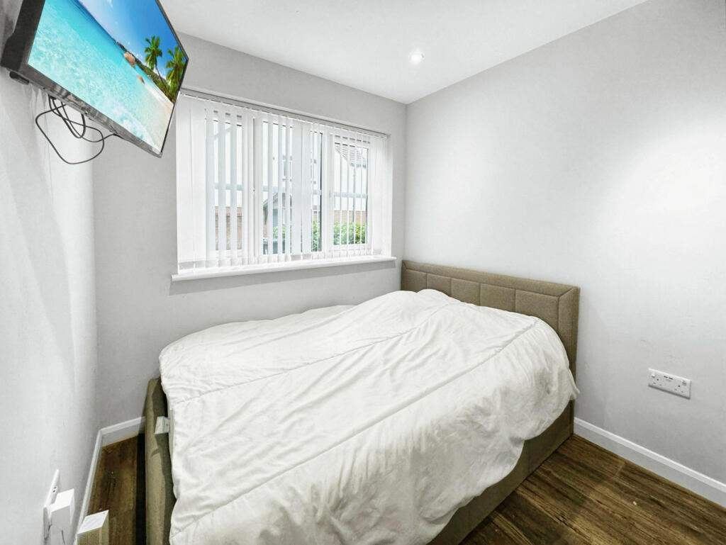 Additional property image - Lapwing Close, Bradley Stoke, BS32