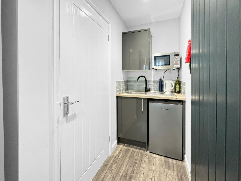 Additional property image - Lapwing Close, Bradley Stoke, BS32