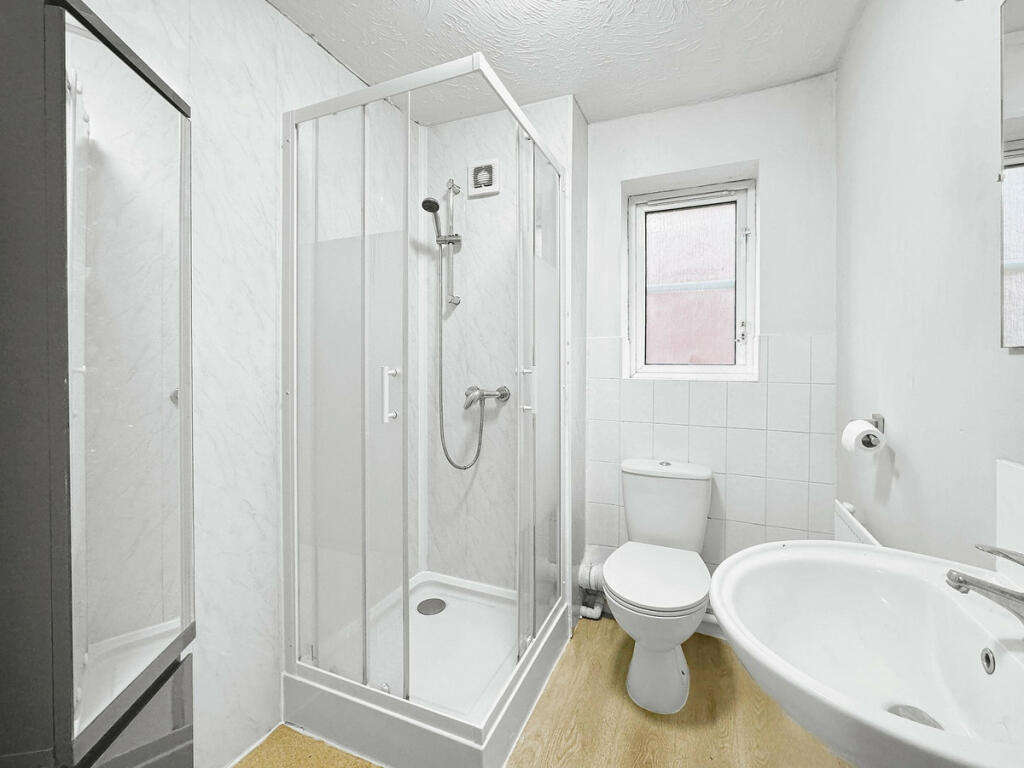 Additional property image - Lapwing Close, Bradley Stoke, BS32