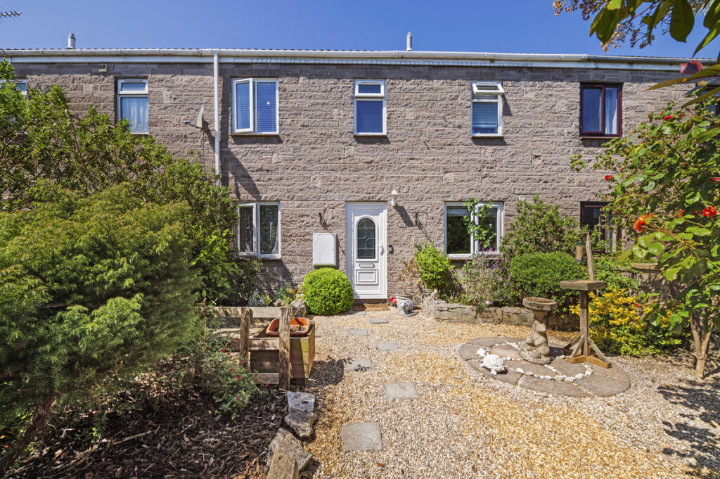 3 bedroom terraced house