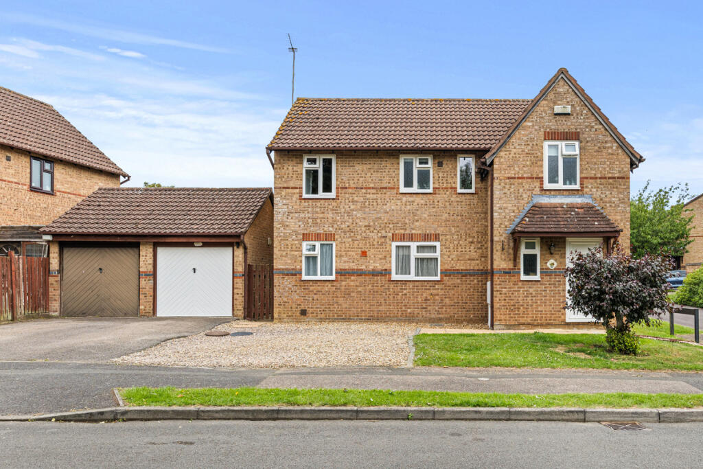4 bedroom detached house