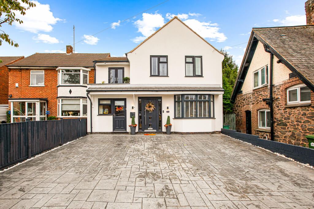 Main image of property: Gynsill Lane, Glenfield, LE7