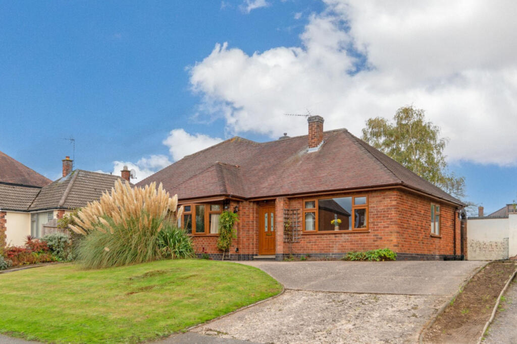 Main image of property: Barnacle Lane, Bulkington, CV12