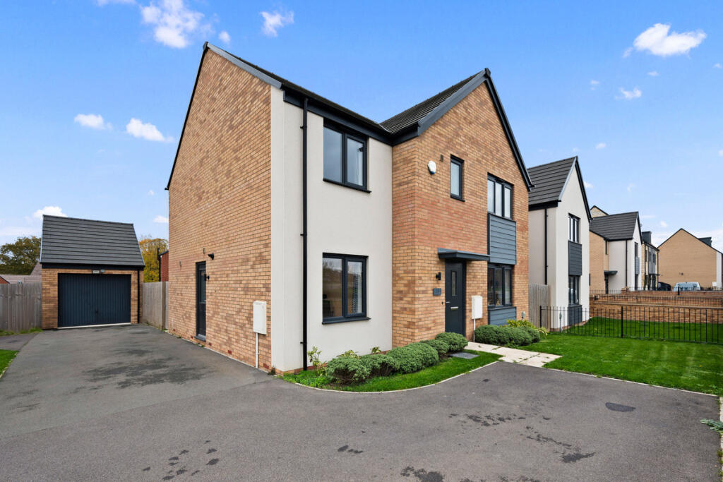 Main image of property: Hanwood Park Avenue, Barton Seagrave, NN15