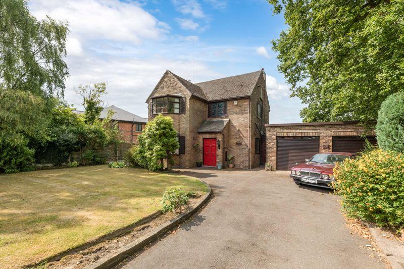 3 bedroom detached house for sale in Mossy Lea Road, Wrightington, WN6