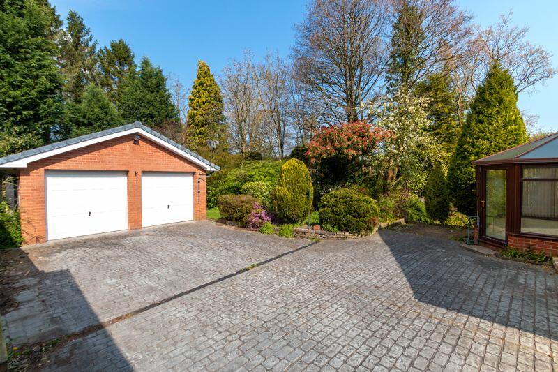 4 bedroom detached bungalow for sale in Bradshaw Lane, Mawdesley, L40
