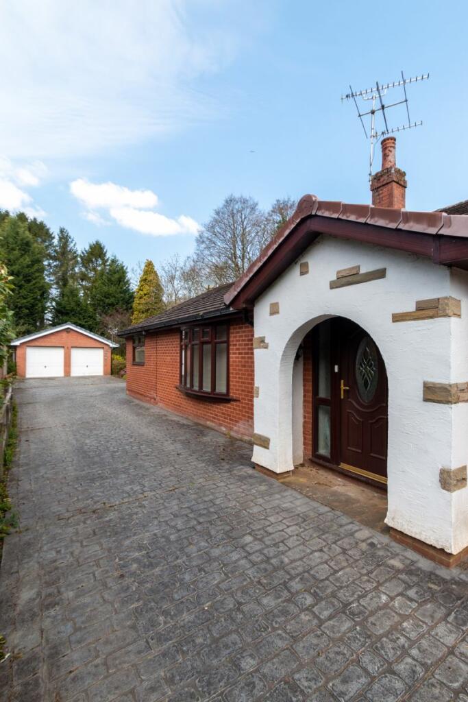 4 bedroom detached bungalow for sale in Bradshaw Lane, Mawdesley, L40