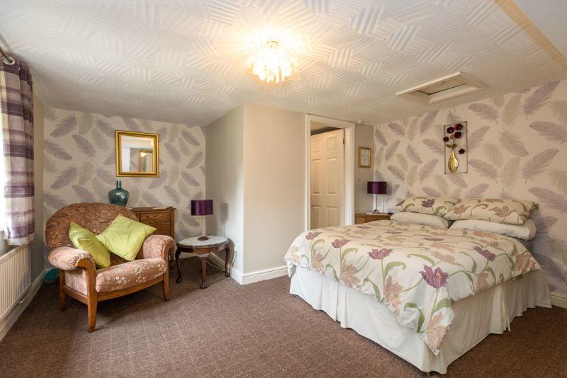 5 bedroom detached house for sale in Heskin Farm, School Lane