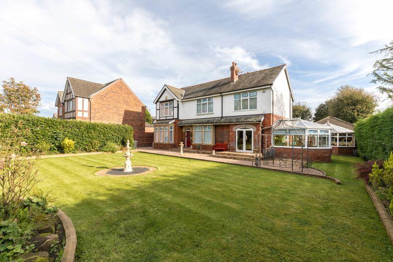 6 bedroom detached house for sale in St. Johns, Westhoughton Road