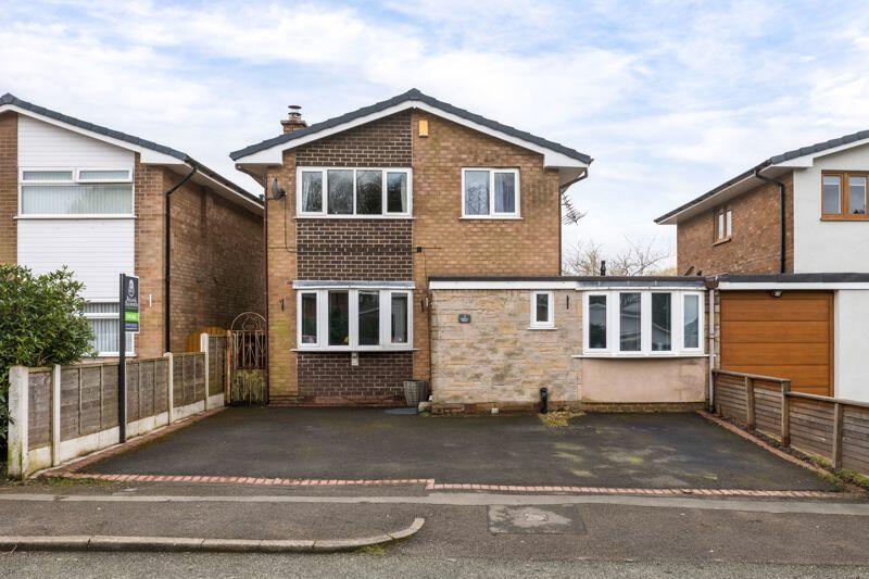 4 bedroom detached house for sale in Chiltern Drive, Winstanley, WN3 ...