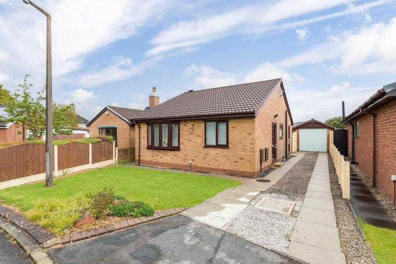 2 bedroom detached bungalow for sale in The Hazels, Coppull, PR7 5BN, PR7