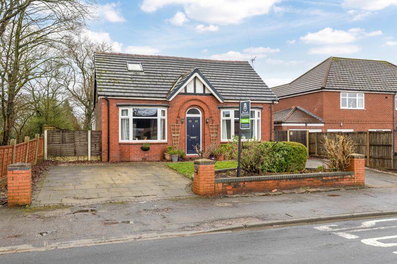 4 bedroom detached house for sale in Mossy Lea Road, Wrightington, WN6 9RD, WN6