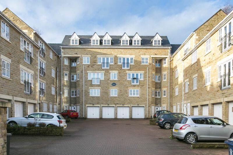 2 bedroom flat for sale in Holland House, Cinnamon Brow, Upholland, WN8 0PG, WN8