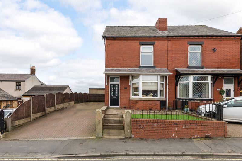 3 bedroom semidetached house for sale in Mossy Lea Road, Wrightington
